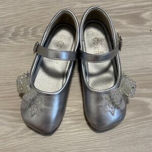 Elegant Silver Kids Dress Shoes with Bow Accents